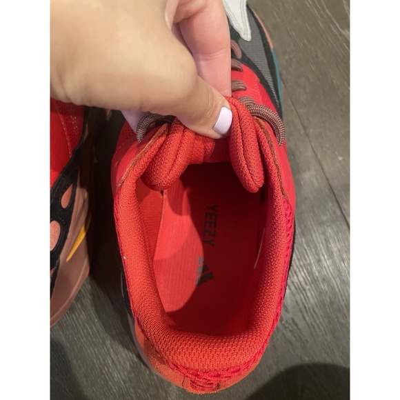 RARE Adidas Yeezy Boost 700 Hi-Res Red US Men's Size 10.5 HQ6979 - Picture 8 of 8